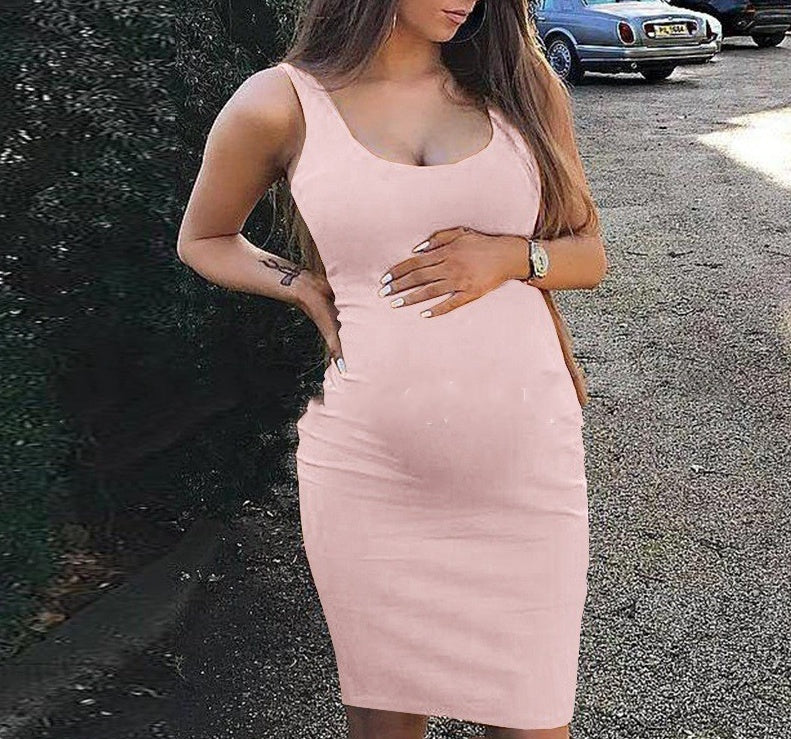 Elegant Sleeveless Maternity Dress for Modern Moms | Arroura Studio