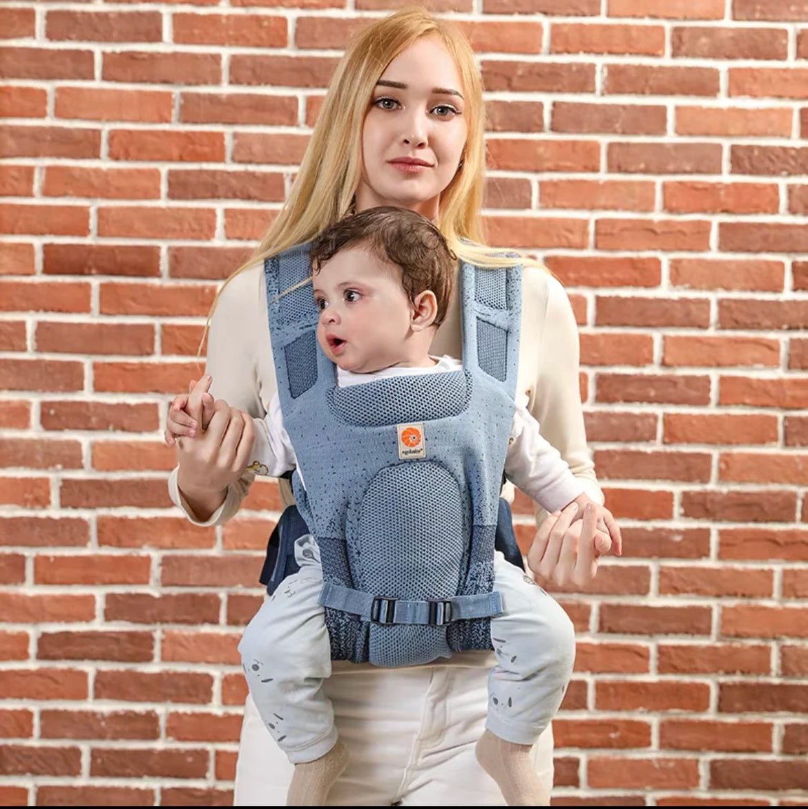 Mom with baby in baby carrier 4 In 1 ergonomic kangaroo design (17)