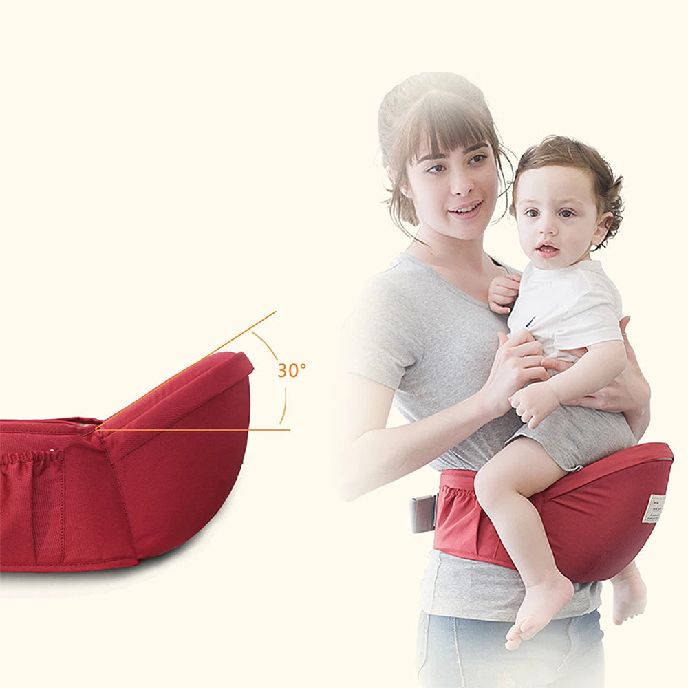 Mom carry her son in Baby Hip Seat Carrier (1)