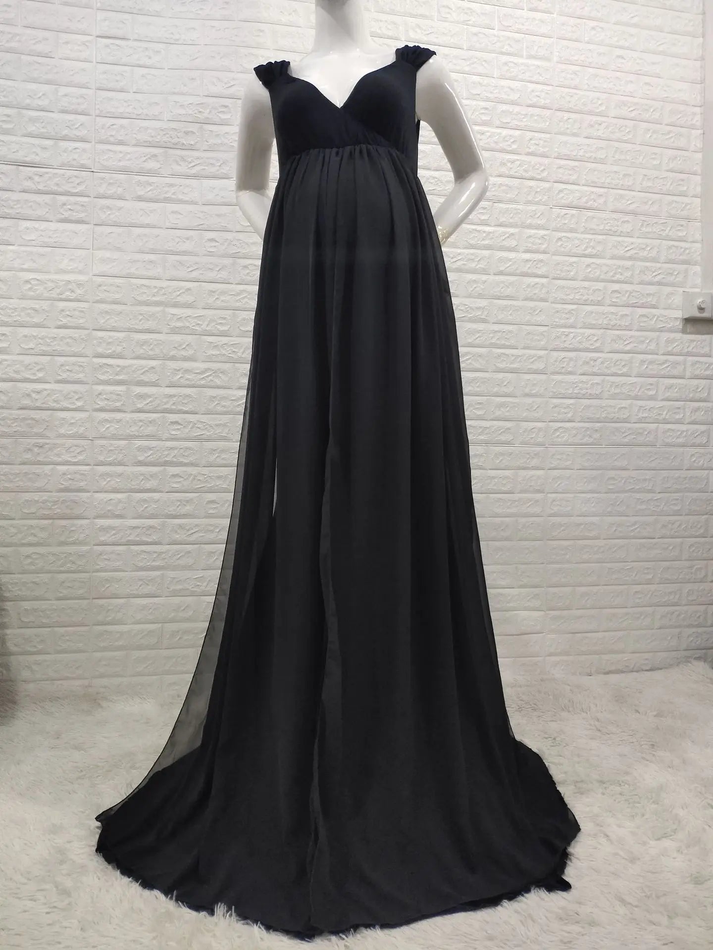 Beautiful Maternity Dresses  - Arroura Studio (42)