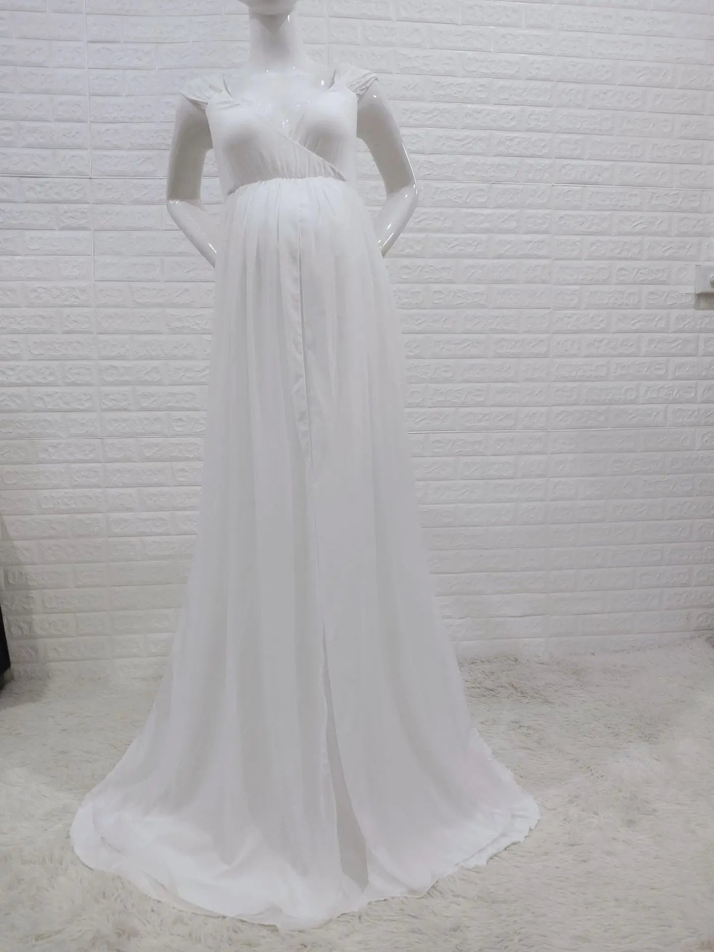 Beautiful Maternity Dresses  - Arroura Studio (41)